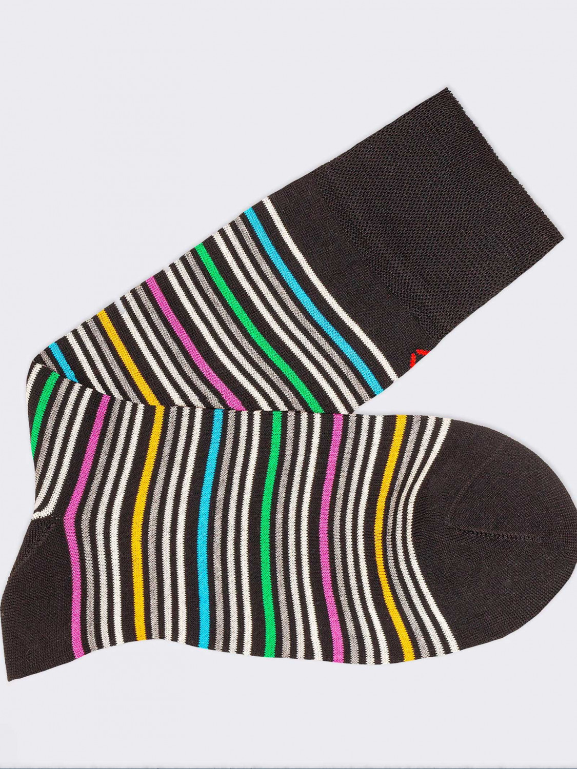 Kurze gestreifte gemusterte Socken aus kühler Baumwolle