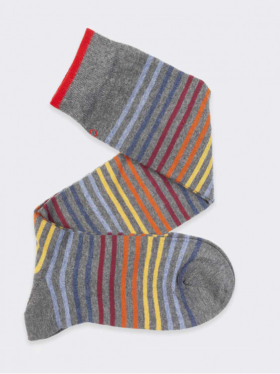Mehrfarbig gestreifte, gemusterte lange Socken