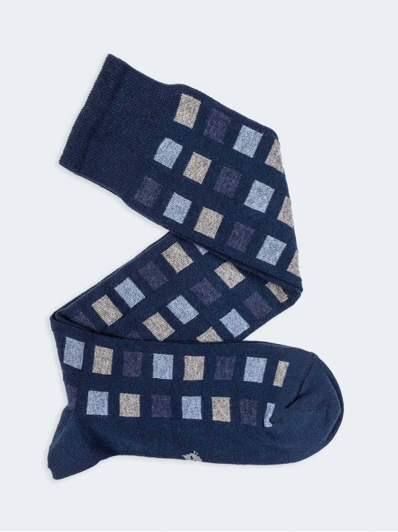 Lange Socken mit Karomuster