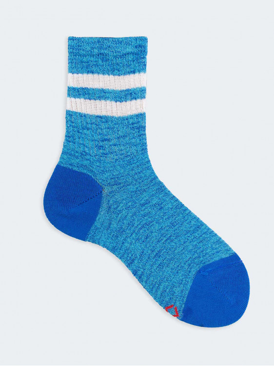 Kurze sportlich gemusterte Socken für Jungen
