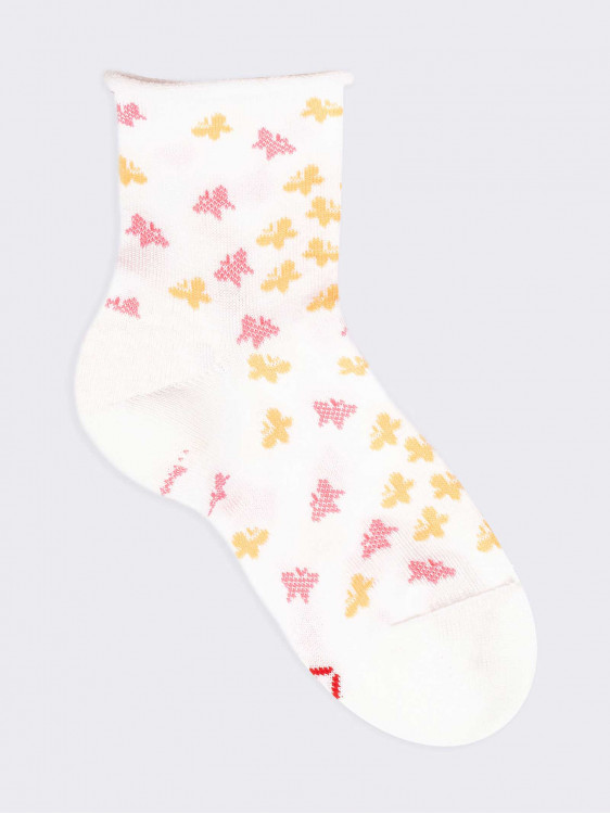 Kurze Socken für Mädchen mit Schmetterlingsmuster aus kühler Bio-Baumwolle