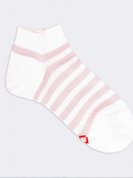 Gestreifte kurze Socken für Mädchen aus kühler Bio-Baumwolle