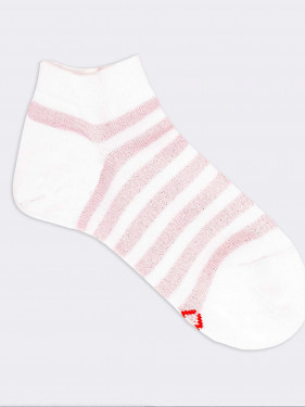 Gestreifte kurze Socken für Mädchen aus kühler Bio-Baumwolle