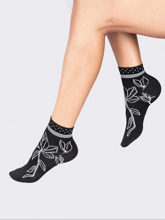Kurze Socken mit Blumenmuster für Frauen