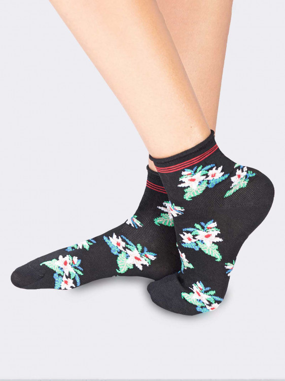 Flowers pattern Woman's Crew Socks