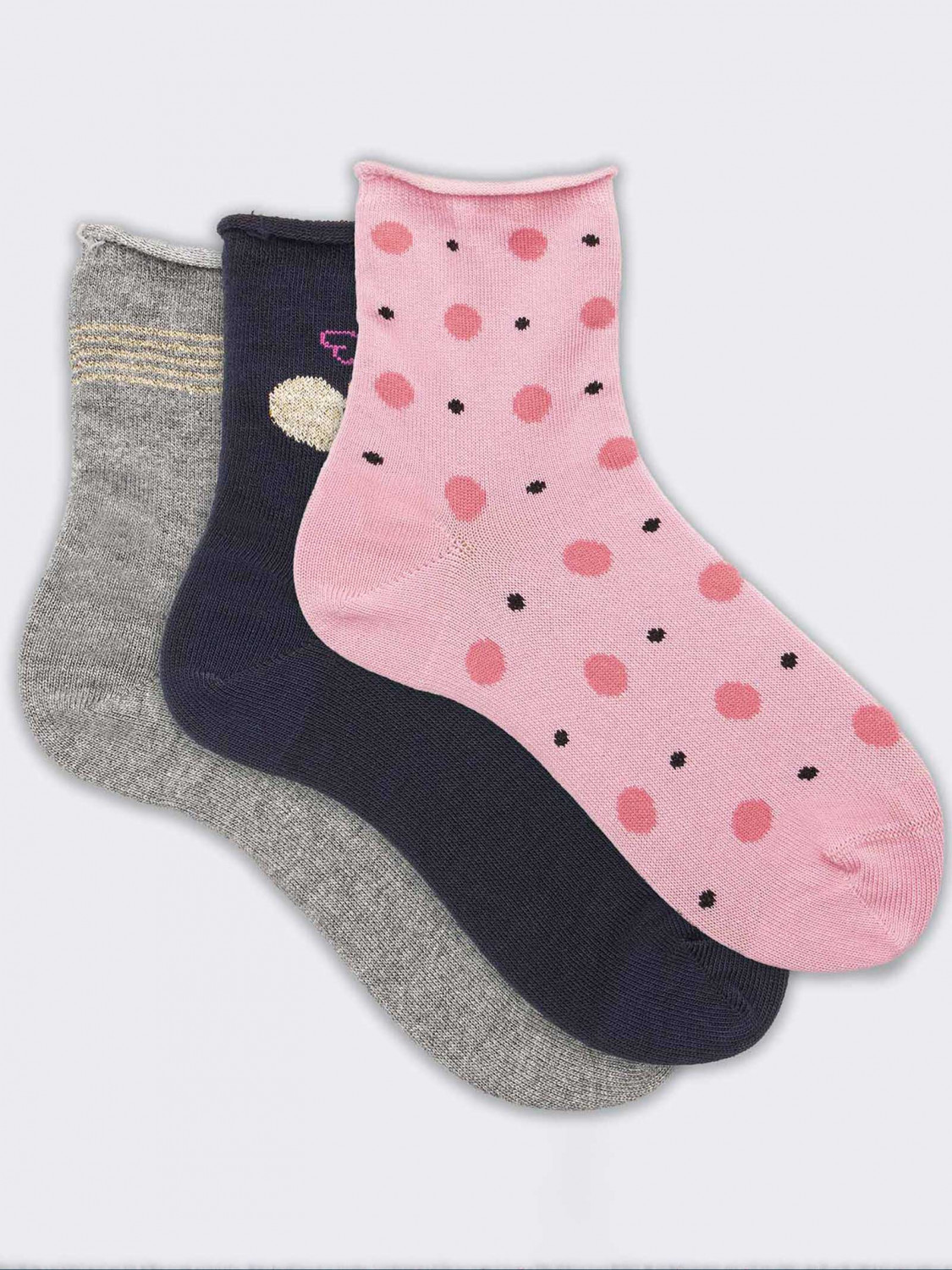 Short patterned socks for girls. In warm cotton