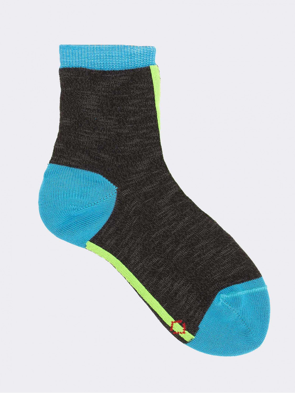 Sportliche kurze Socken aus frischer Baumwolle