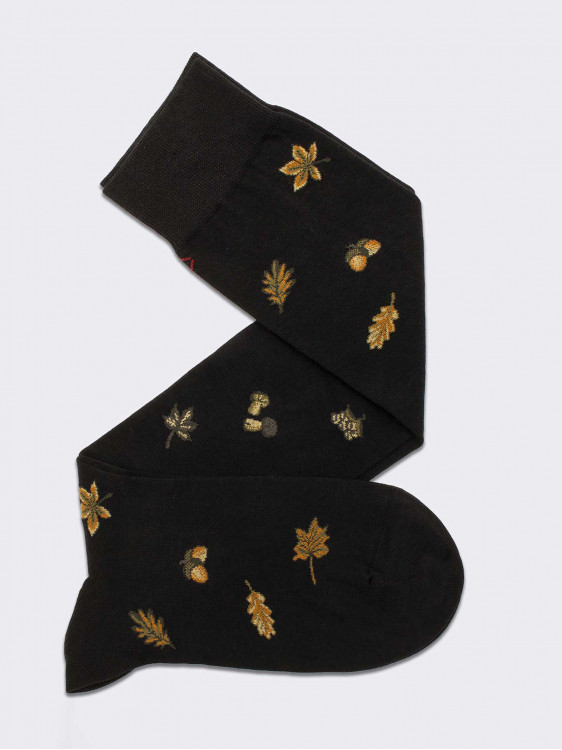 Herbstlich gemusterte lange Socken aus warmer Baumwolle