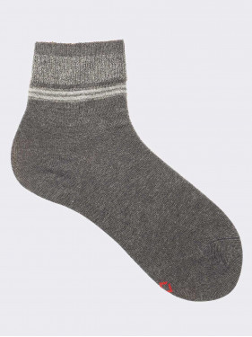 Kurze Socken mit Lurexbündchen