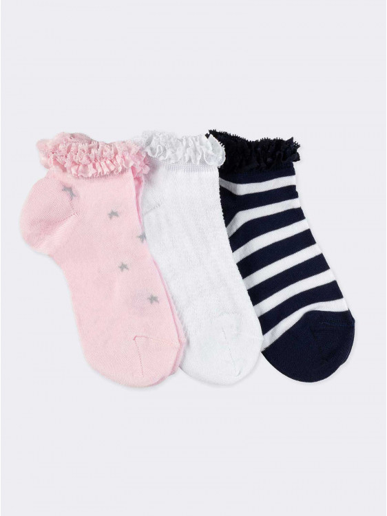 Kurzer Satz Socken mit Spitzenmuster für Mädchen