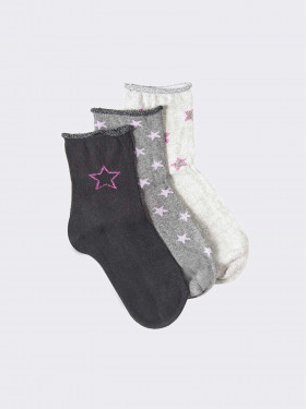 Drei kurze Socken für Mädchen, mit Sternenmuster