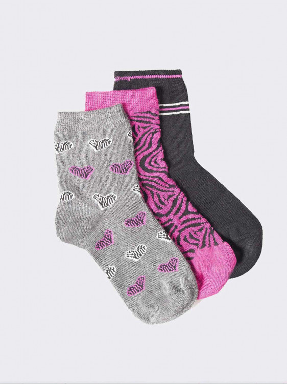 Tris short socks minimal heart pattern