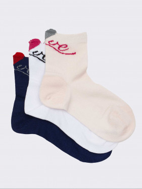 Socken aus frischer Baumwolle mit Love-Muster, dreiteilig, für Mädchen