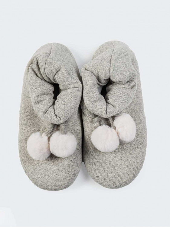 Lapel slippers with pom poms