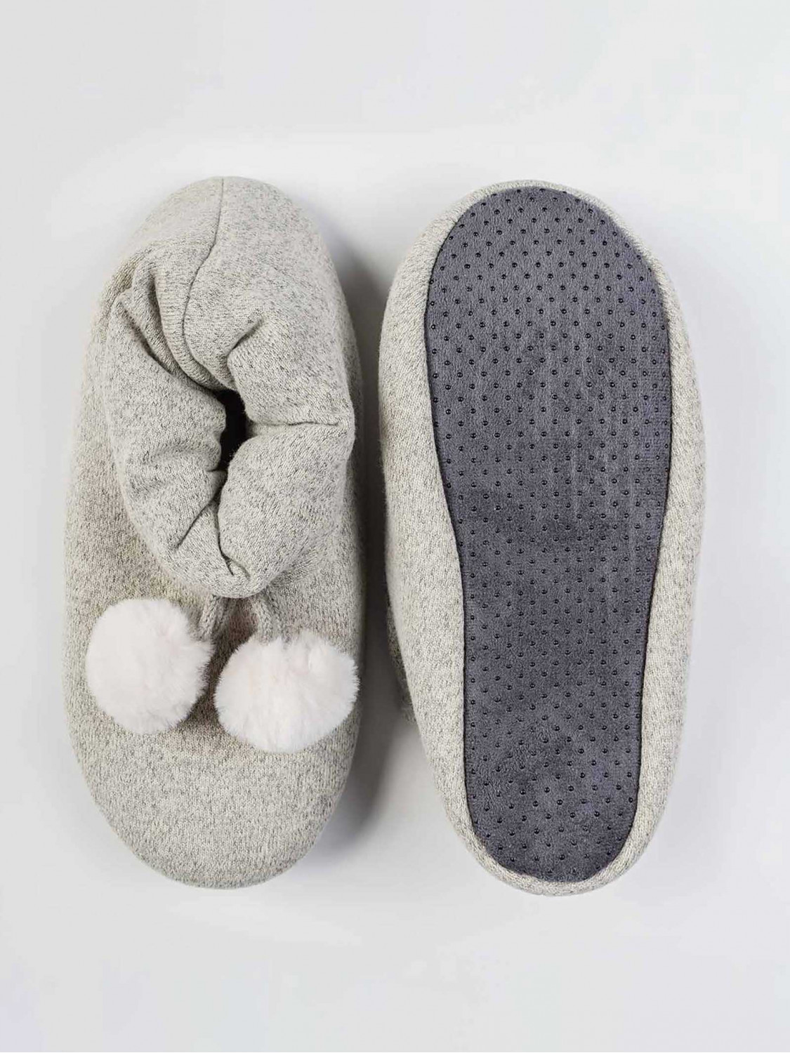 Lapel slippers with pom poms