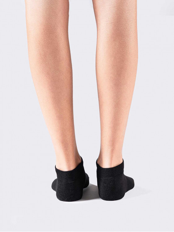Woman's Fleece Overshoe Socks