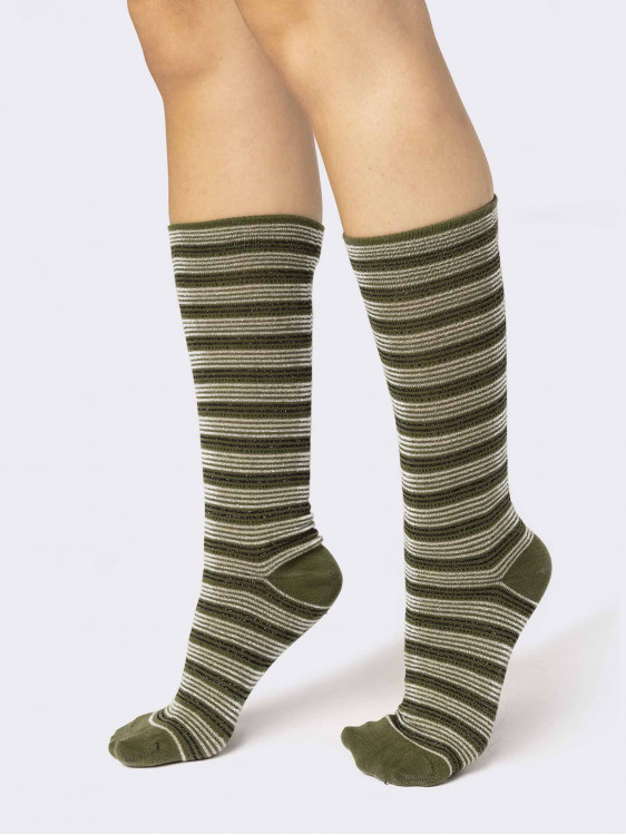 Women's knee-high socks with stripes in warm cotton