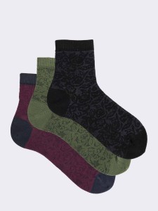 Three women's socks in warm cotton embroidered flower pattern