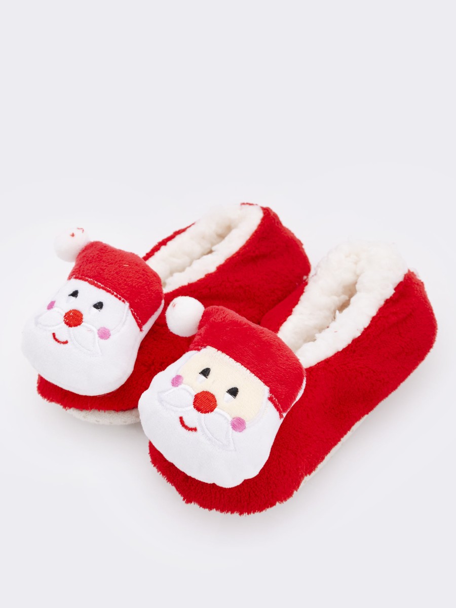Children's slippers with Santa Claus pattern and warm interior