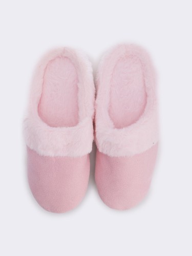 Two pairs of block colors ladies' slippers with soft interior