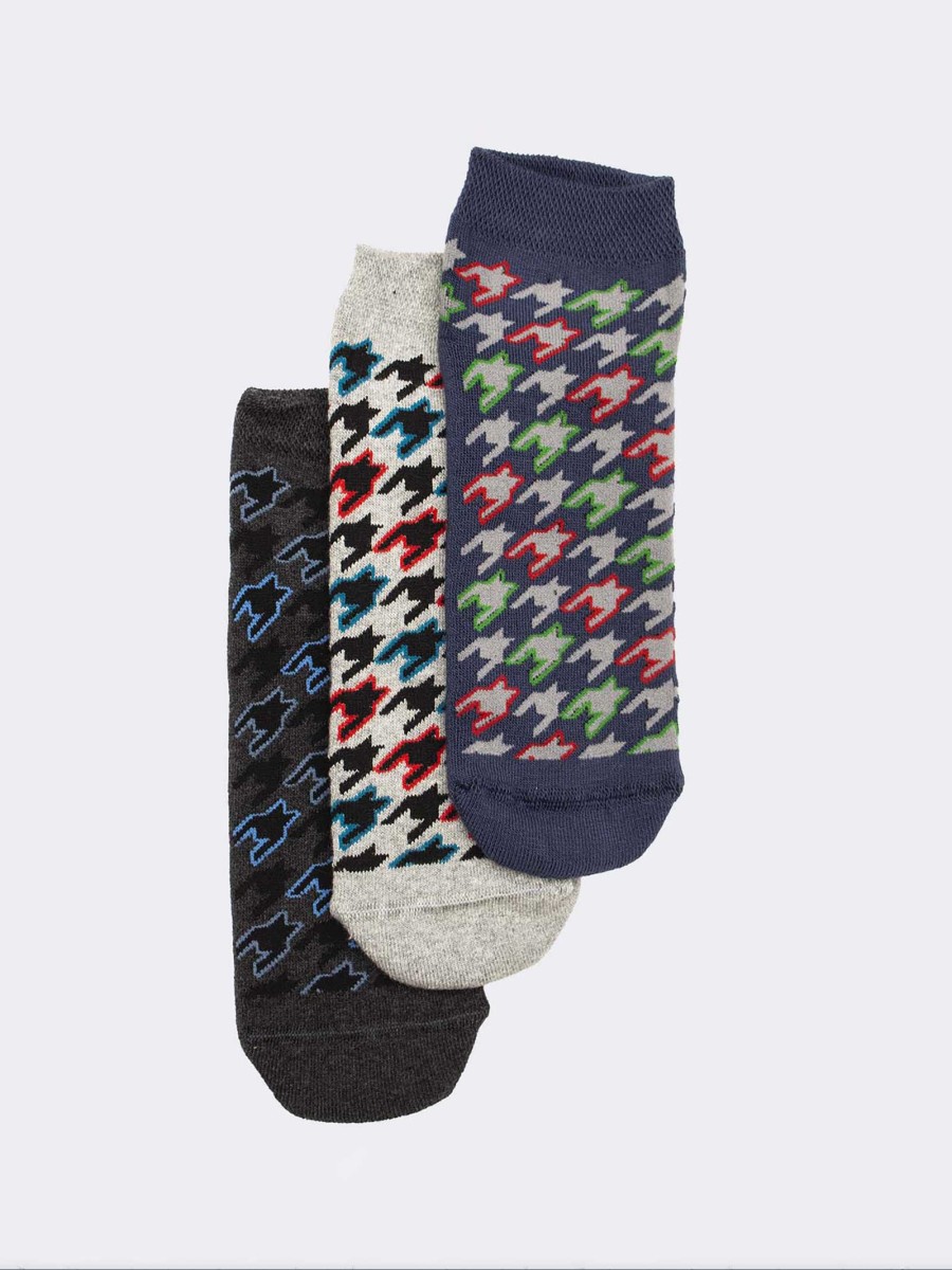 Trio of men's non-slip patterned socks