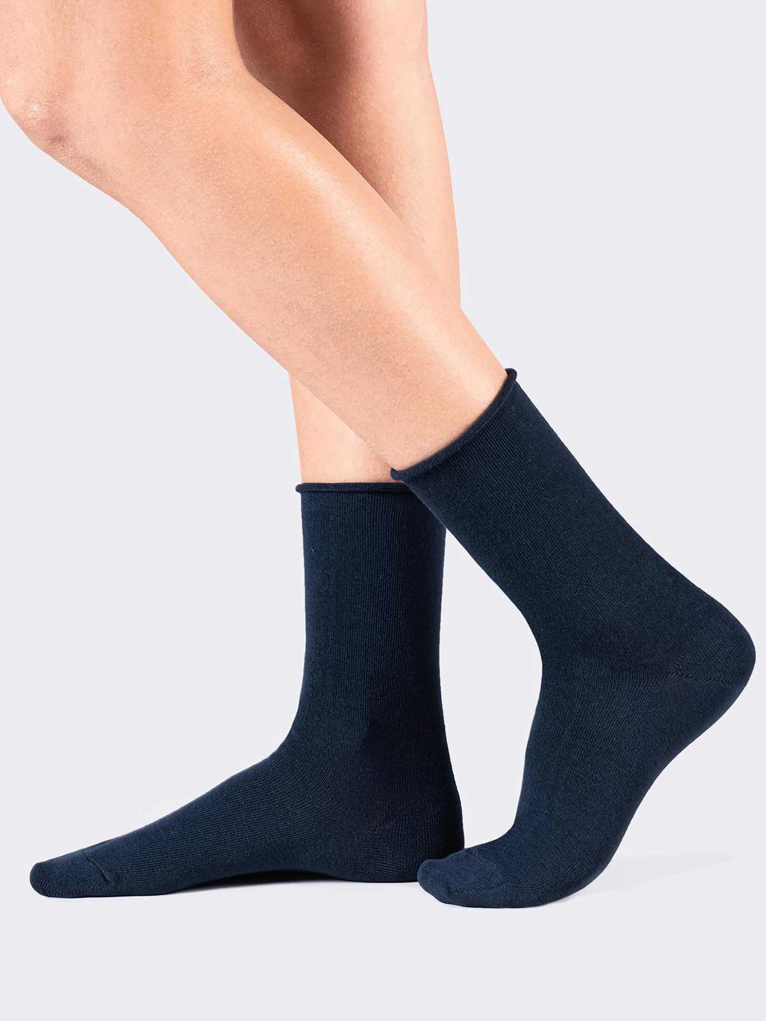 Sanitary ladies' calf socks in warm cotton, laser-cut cuff