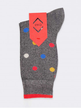 Mehrfarbige kurze Socken mit Konfettimuster