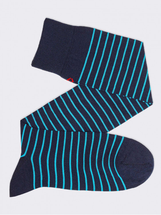 Gestreifte, gemusterte lange Socken aus kühler Baumwolle