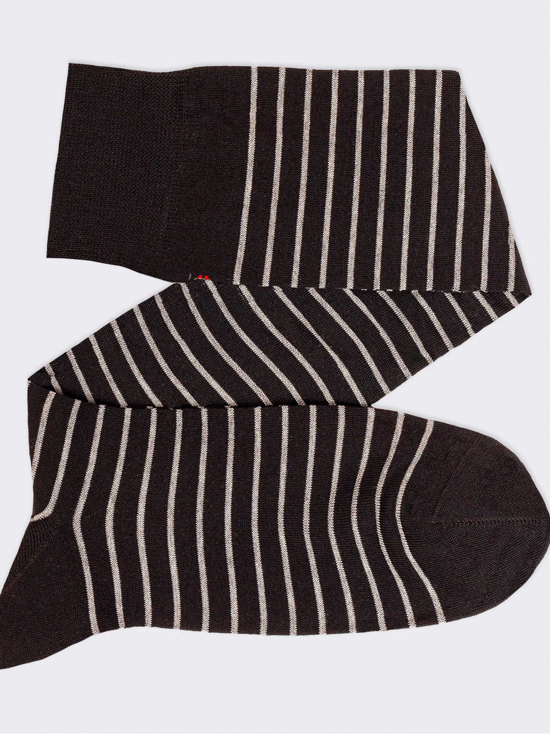 Gestreifte, gemusterte lange Socken aus kühler Baumwolle